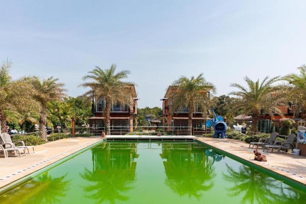 Oyo 755 Rattana Resort Koh Lanta Luaran gambar